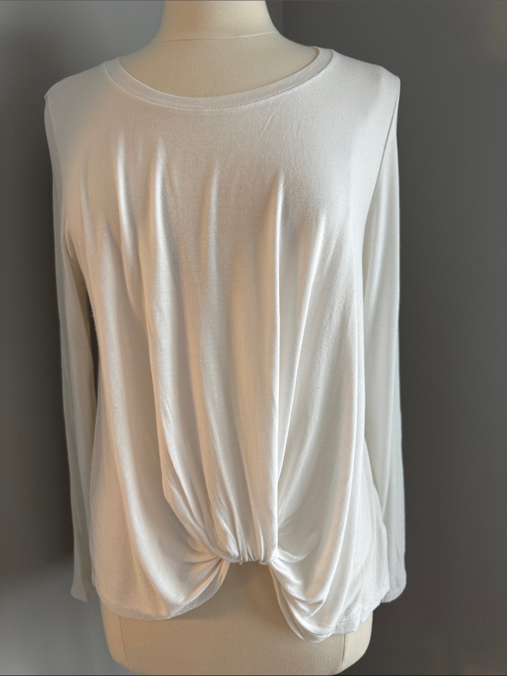 On The Road Twist-Hem Top - White, Size M